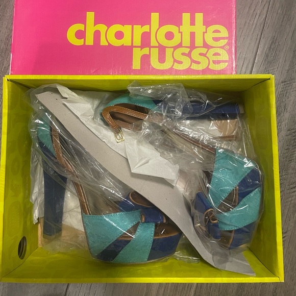 High heels size 7 new in box - Picture 2 of 4